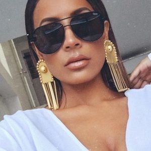 Quay Desi Perkins Black High Key sunglasses